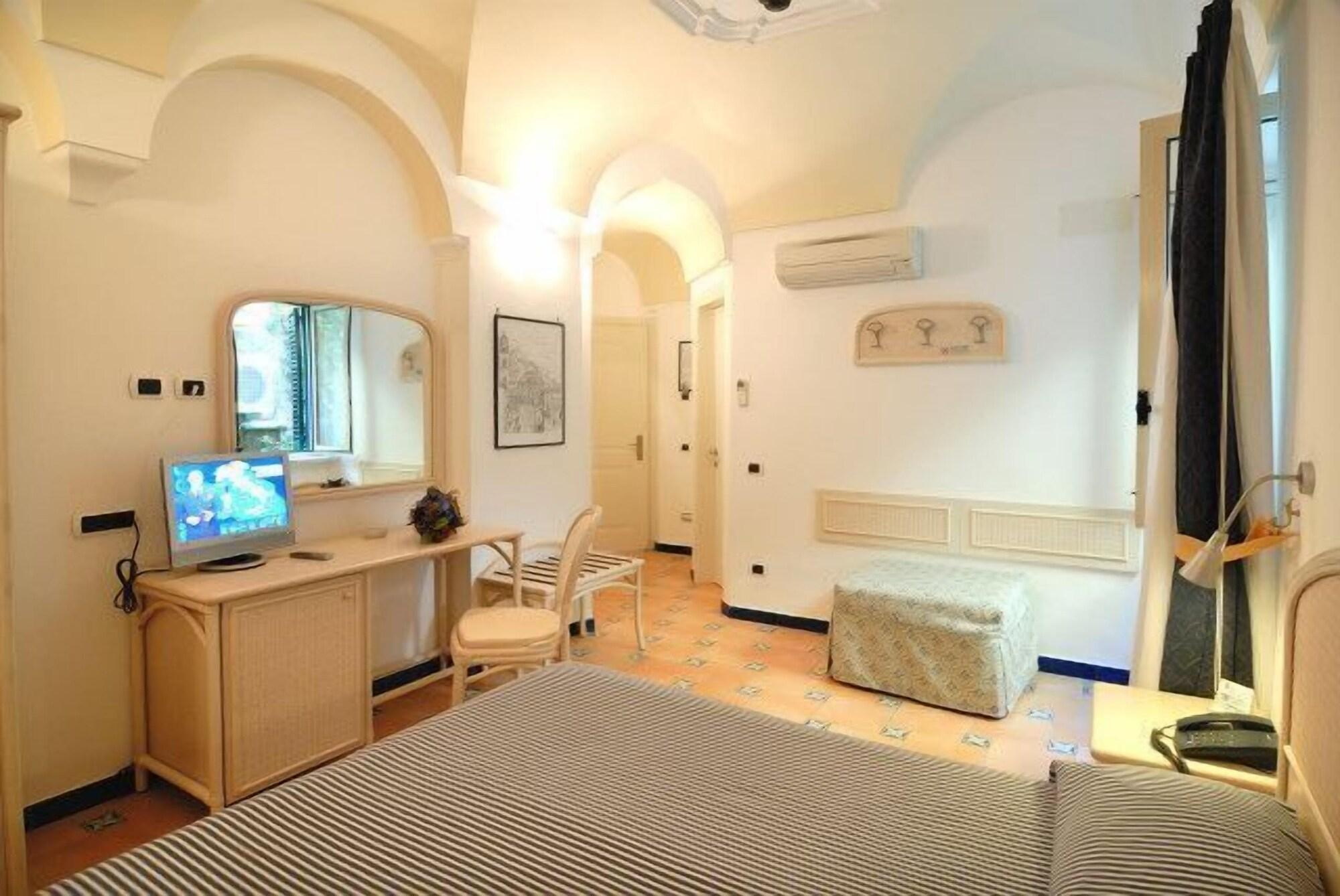 Hotel Bellevue 3*